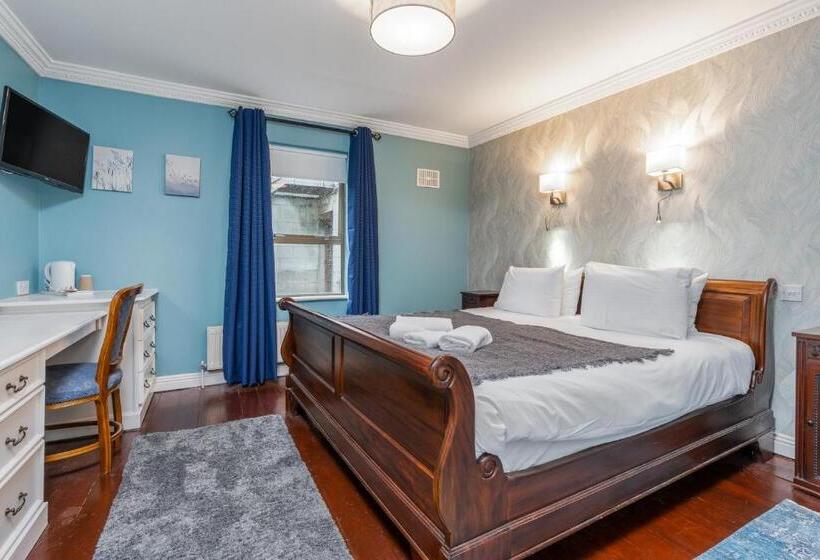 اتاق لوکس با تخت بزرگ, Troysgate House