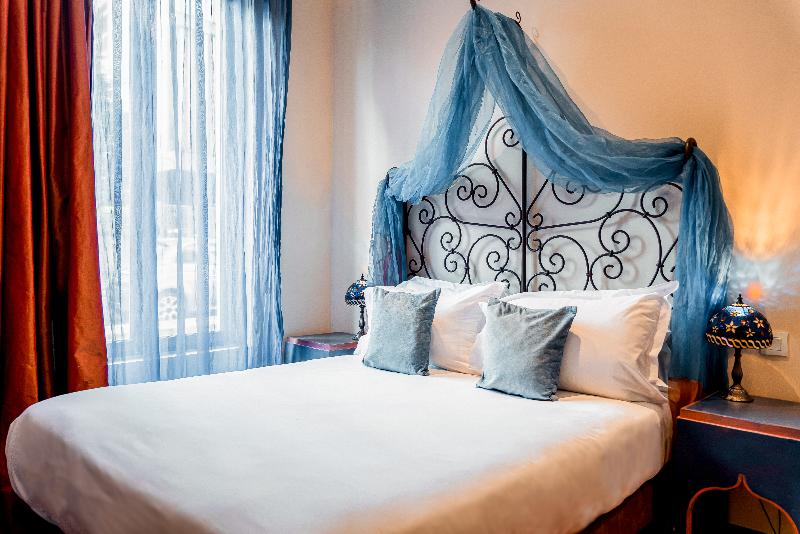 اتاق کلاسیک, Villa Royale Montsouris