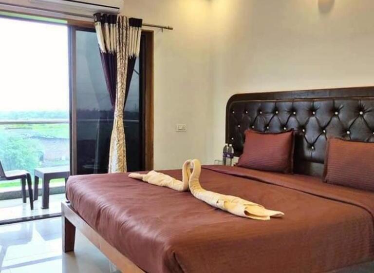 Люкс Повышенной Комфортности, Nature Shield Lonavala