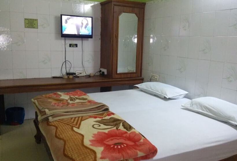 Номер Deluxe, Iroomz Nama Residency