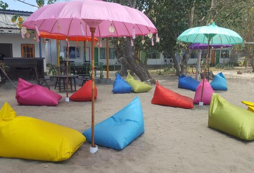 エコノミールーム, Bujang Lapuk Hostel