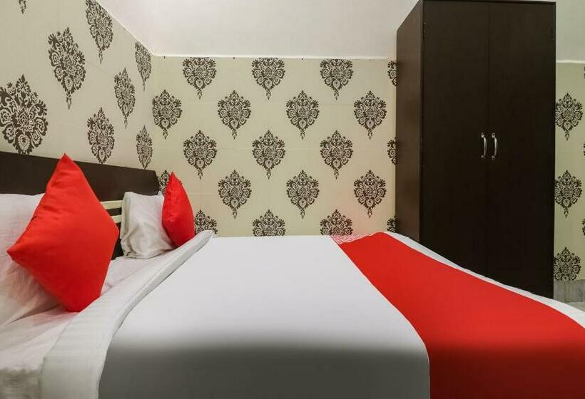 Трехместный Номер Классика, Shree Shyam Roseberry Hotel And Restaurant