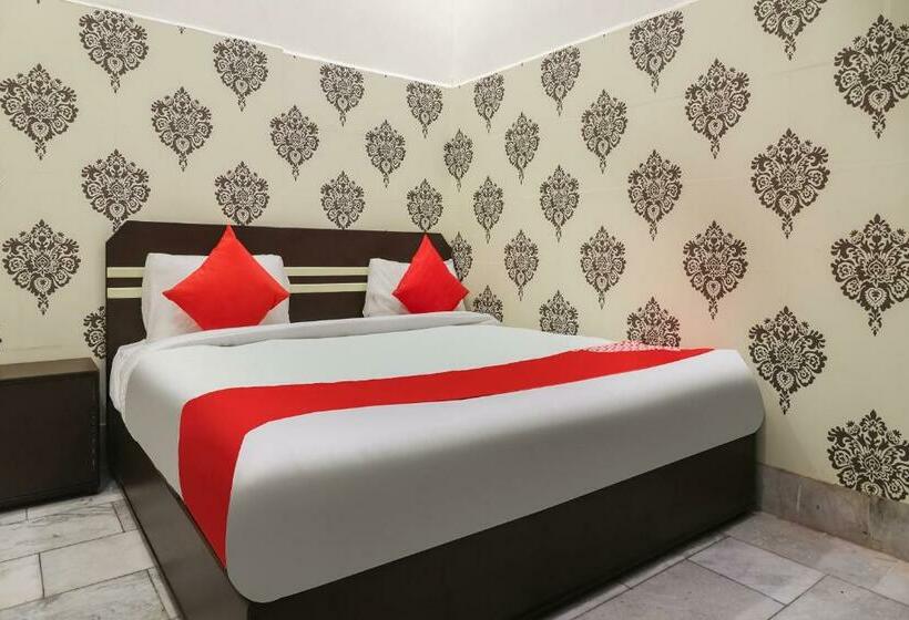 Трехместный Номер Классика, Shree Shyam Roseberry Hotel And Restaurant