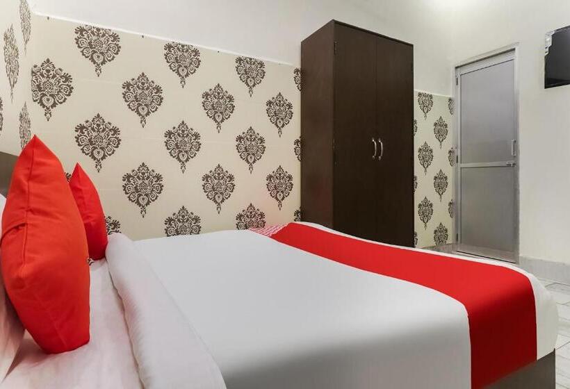 Трехместный Номер Классика, Shree Shyam Roseberry Hotel And Restaurant