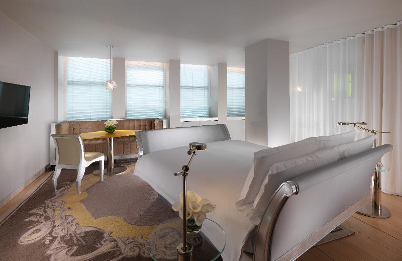 Номер Deluxe, Sanderson London