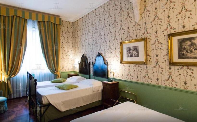 اتاق استاندارد چهار تخته, Unahotels One Catania