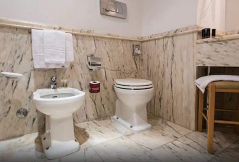 سوییت, Unahotels One Catania