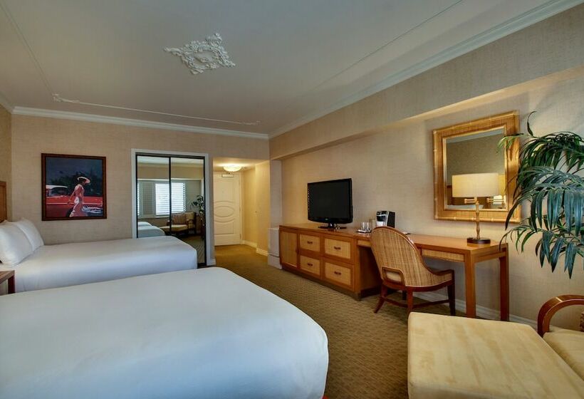 带2个双人床的标准工作室, Tropicana Las Vegas  A Doubletree By Hilton