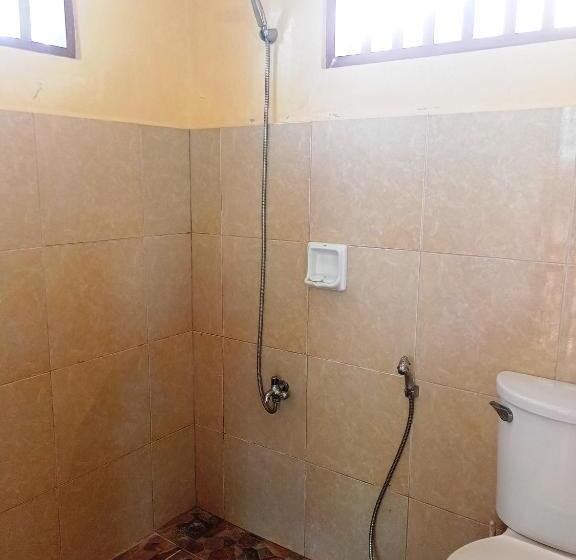 اتاق اکونومی, Ausan Beach Front Cottages