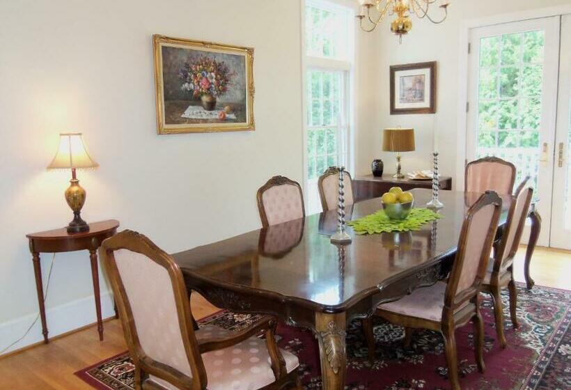 Стандартный Номер Кровать Кинг, Loudoun Valley Manor B&b