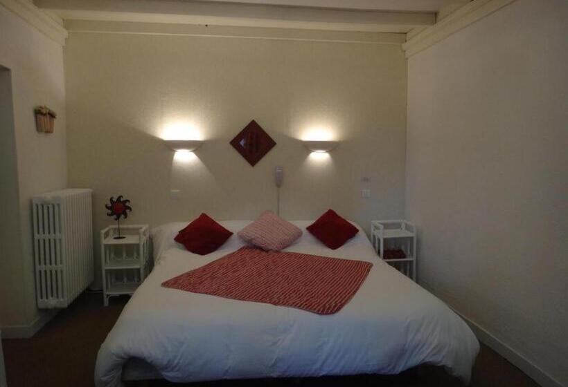 Номер Стандарт, Le Petit Manoir Logis