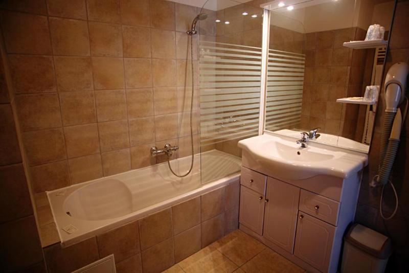 Номер Стандарт, Le Petit Manoir Logis