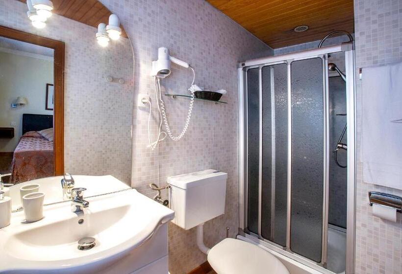 Номер Стандарт, Logis Hôtel Restaurant La Tête Des Faux