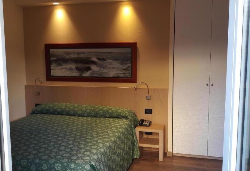 اتاق اکونومی, Esperia