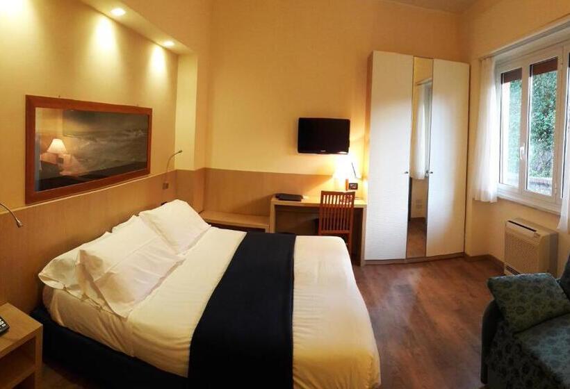 اتاق اکونومی, Esperia
