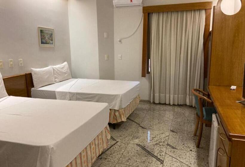 اتاق خانوادگی, Fênix Hotel Varginha