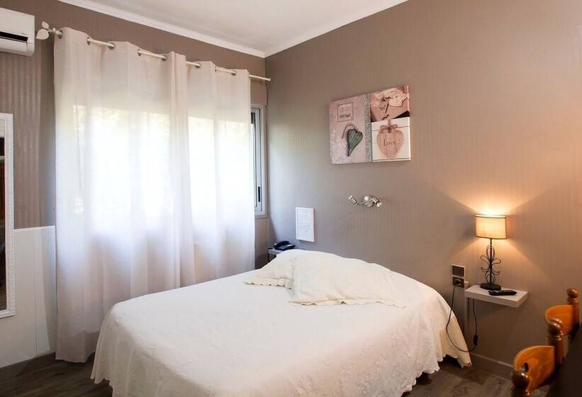 Номер Стандарт, Logis Hôtel L Abricotine