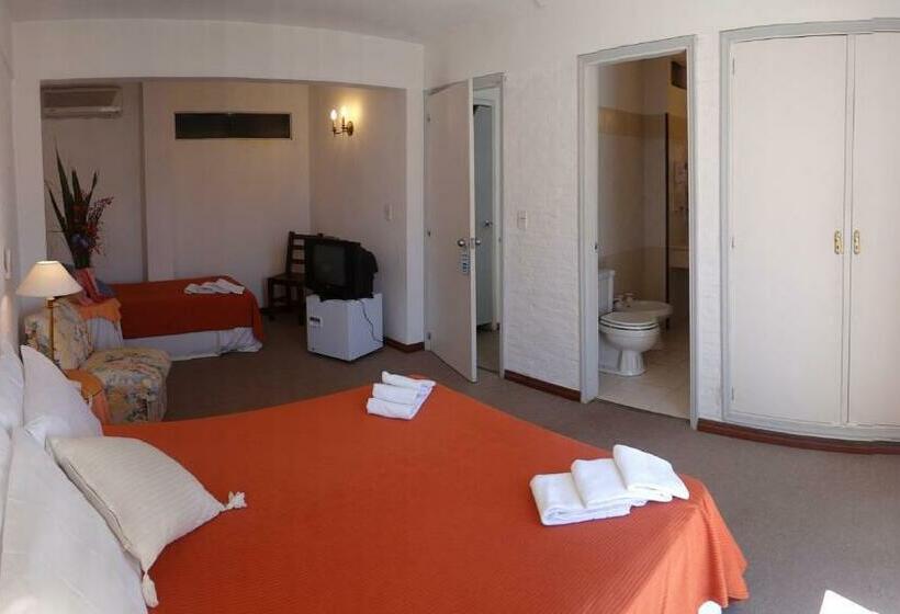 Трехместный Номер Стандарт с Балконом, Bagu Villa De Mar