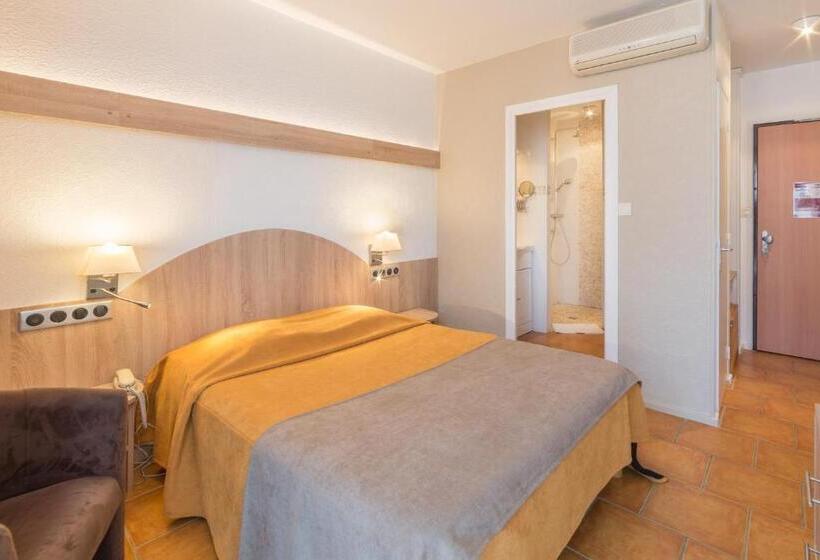 Номер Стандарт, Hôtel Morris