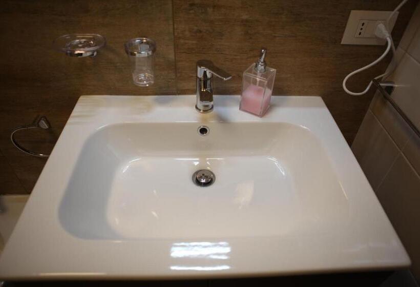 اتاق استاندارد سه نفره, B&b Il Bacio