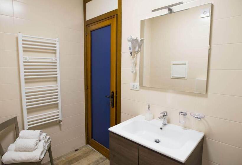 اتاق استاندارد سه نفره, B&b Il Bacio