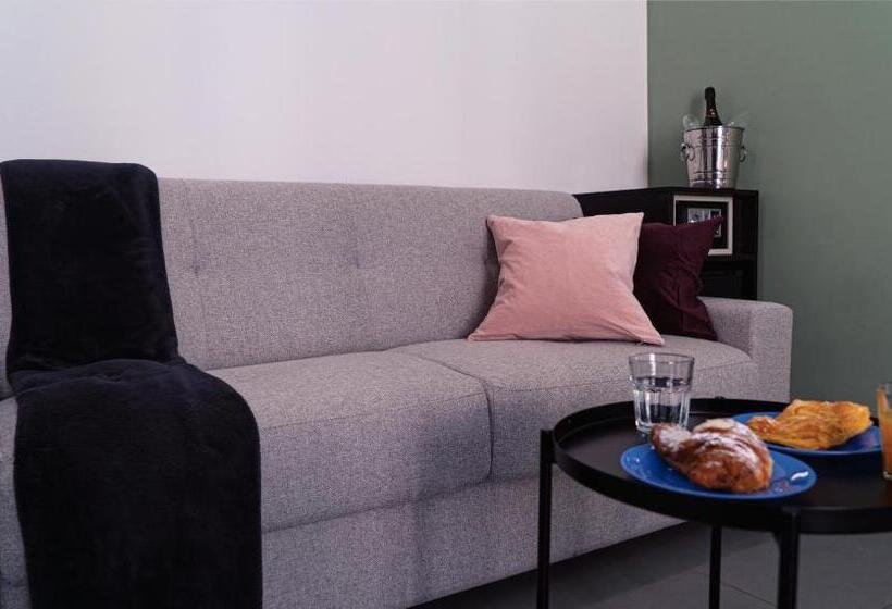 اتاق سوپریور با تخت بزرگ, Zefiro Suites