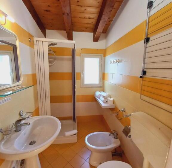 اتاق استاندارد با چشم‌انداز دریا, B&b L Antica Torre