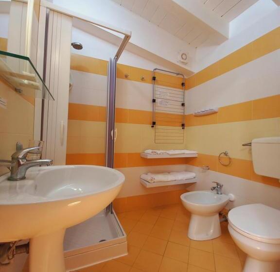 اتاق استاندارد چهار تخته, B&b L Antica Torre