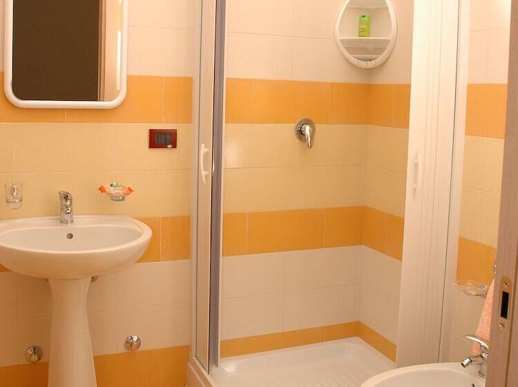 اتاق استاندارد با چشم‌انداز دریا, B&b L Antica Torre