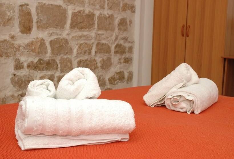 اتاق استاندارد با بالکن, B&b L Antica Torre
