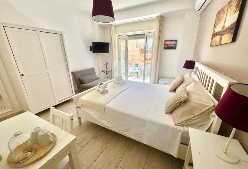 Quarto Triplo Deluxe Vista Mar, A Casa Dei Bruno B&b