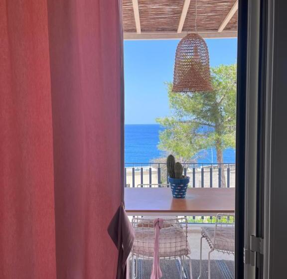 Deluxe Suite Sea View, Senia_rooms_vista