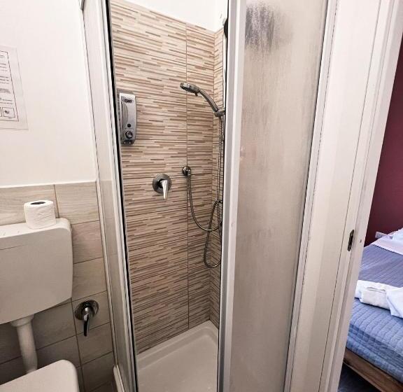 Camera Tripla Standard, Nova Roma Guest House