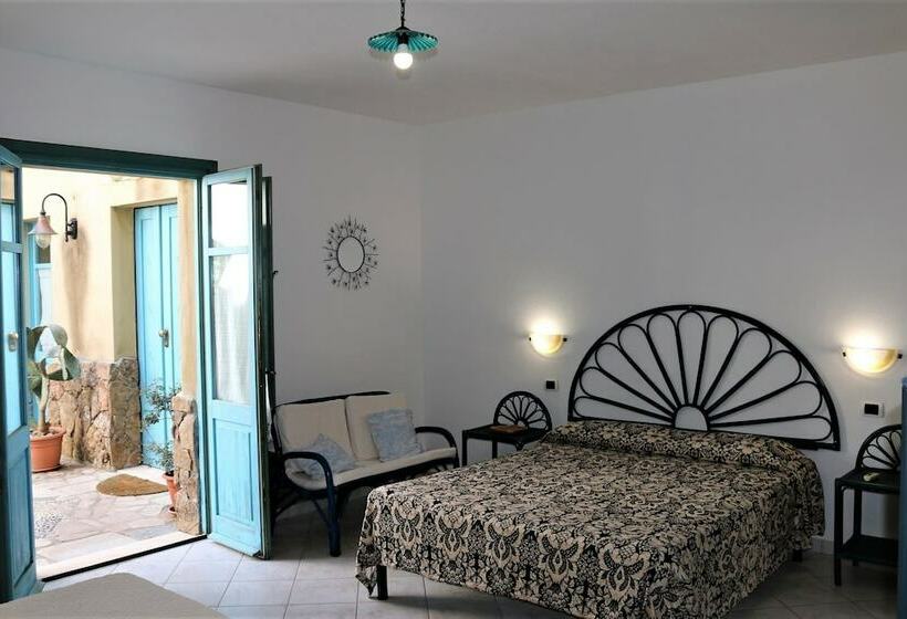 اتاق لوکس, B&b S Aposentu