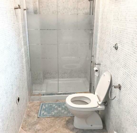 اتاق لوکس با تخت بزرگ, B&b S Aposentu