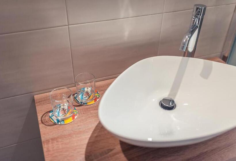 Номер Стандарт Трехместный, A Coffa Rooms