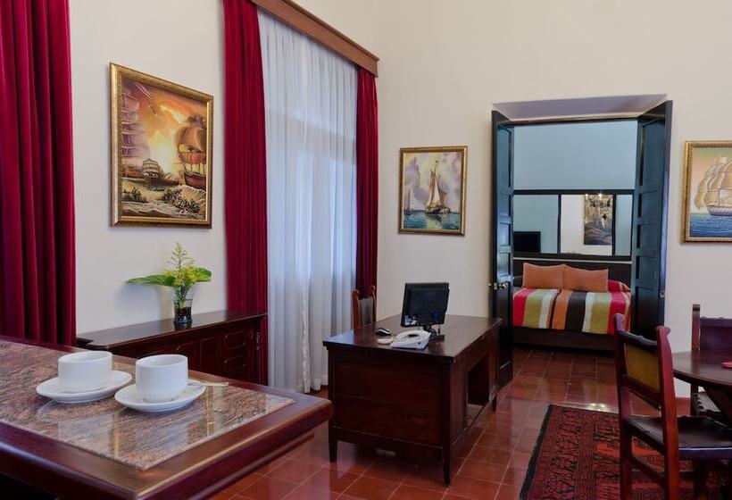 سوییت جونیور, Boutique Hotel Palacio