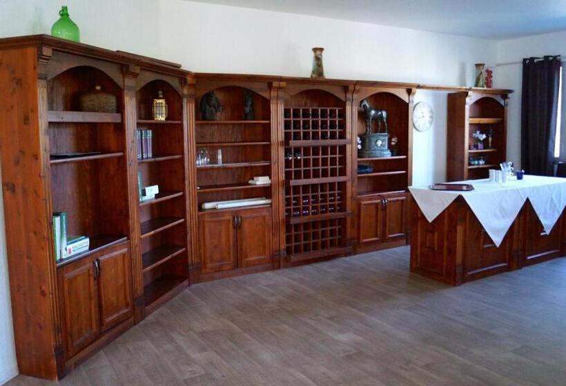 Номер Стандарт Индивидуальный, Logis Hostellerie De L Abbaye
