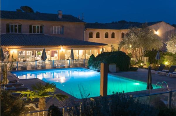 Люкс Повышенной Комфортности, Logis Hostellerie De L Abbaye