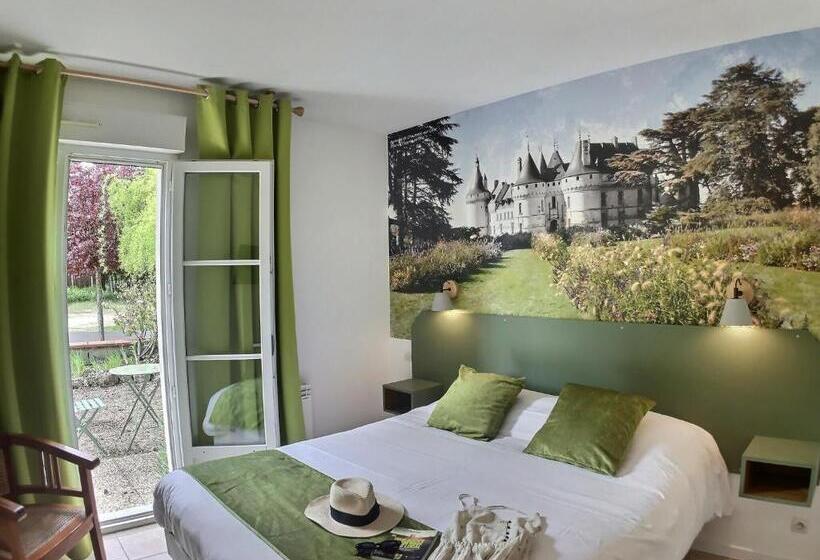 Номер Стандарт с Террасой, Logis Hôtel Du Château