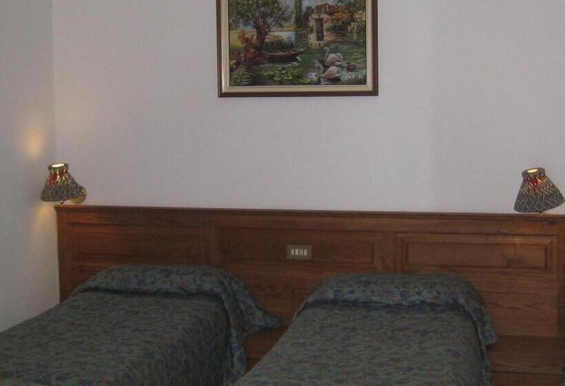 Номер Стандарт, Villa Plinia