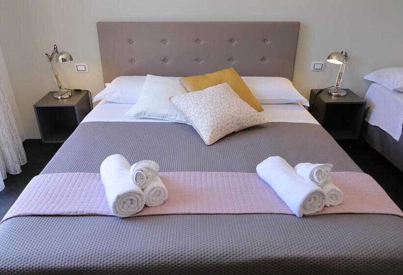Четырехместный Номер Стандарт с Балконом, Sunrise B&b Sicilia Avola