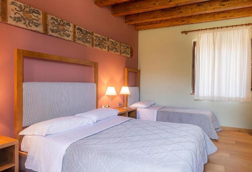 Номер Стандарт Трехместный, Casena Mongerrati