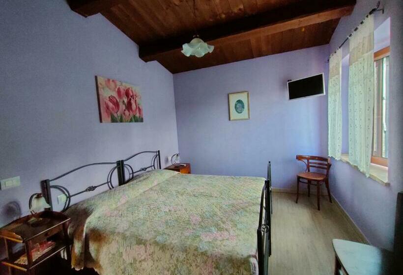 Номер Стандарт, Locanda Della Rocca