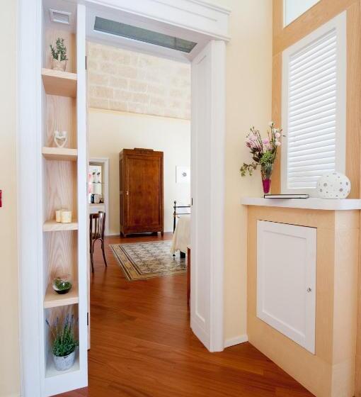 اتاق لوکس با بالکن, Turenum Apartment B&b