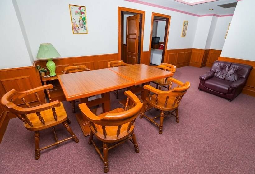 Suite Executiva 2 Quartos, Elizabeth