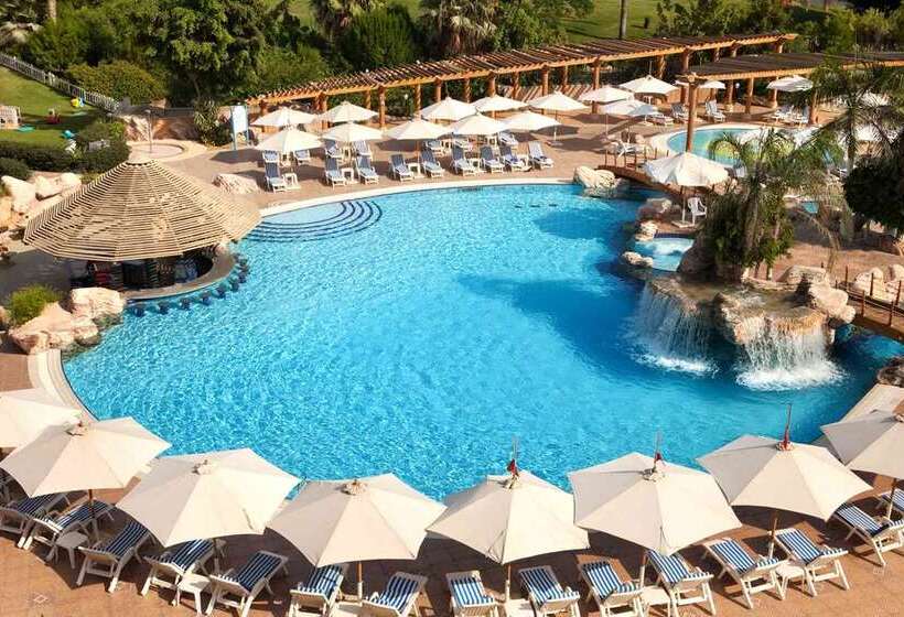 غرفة قياسية, Hilton Pyramids Golf