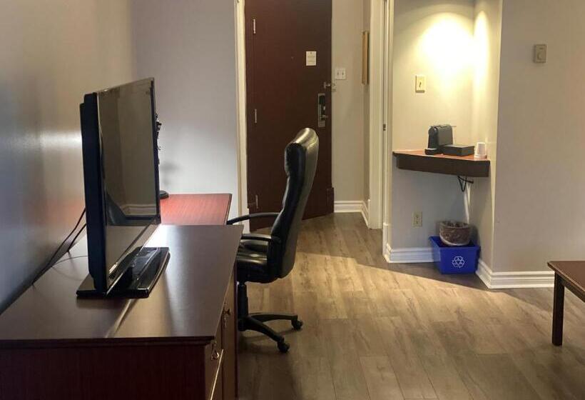 Номер бизнес-класса, Ramada Plaza By Wyndham Gatineau/manoir Du Casino