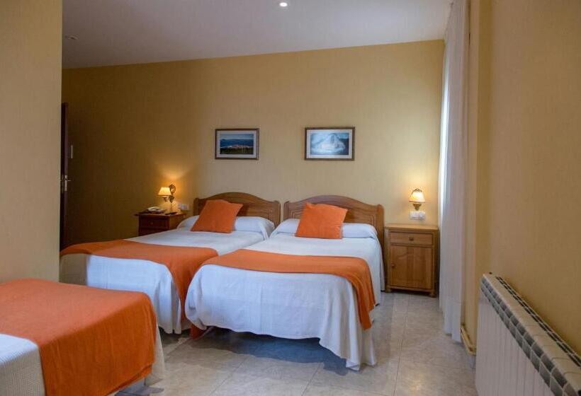 اتاق استاندارد سه نفره, Villa Del Son