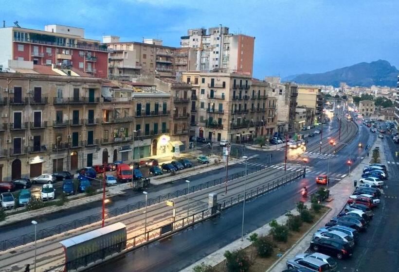 سوییت جونیور لوکس, Suite Del Ponte Normanno